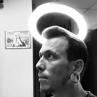 Dejan Jakac — Tattoo mojster v studiu Eternal Flame, Koper